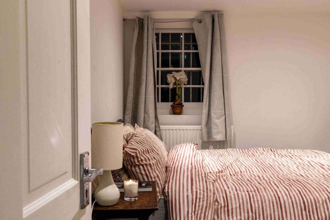 Shared Guest House 5 Mins Walk From Vauxhall And Nine Elms Station With Off-Site Parking Near Us Embassy London Bagian luar foto